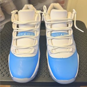 Jordan 11 low UNC